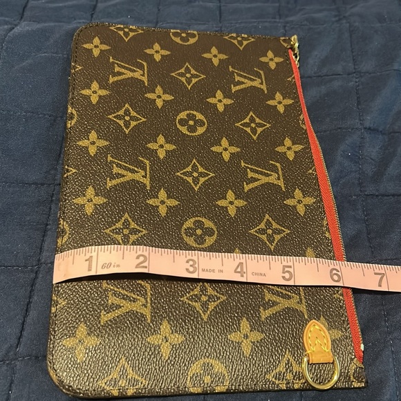 Louis Vuitton Monogram Large Pochette Clutch - Picture 7 of 8